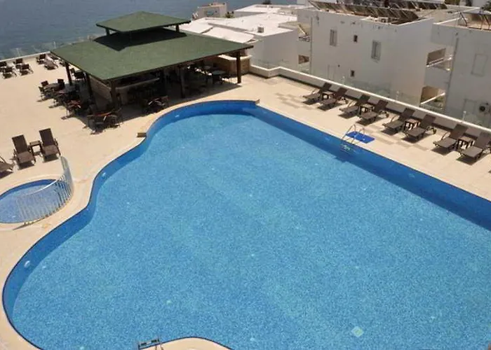 Blue Moon בודרום